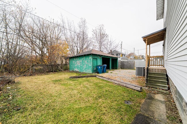 Building Photo - 841-841 Allison Ave