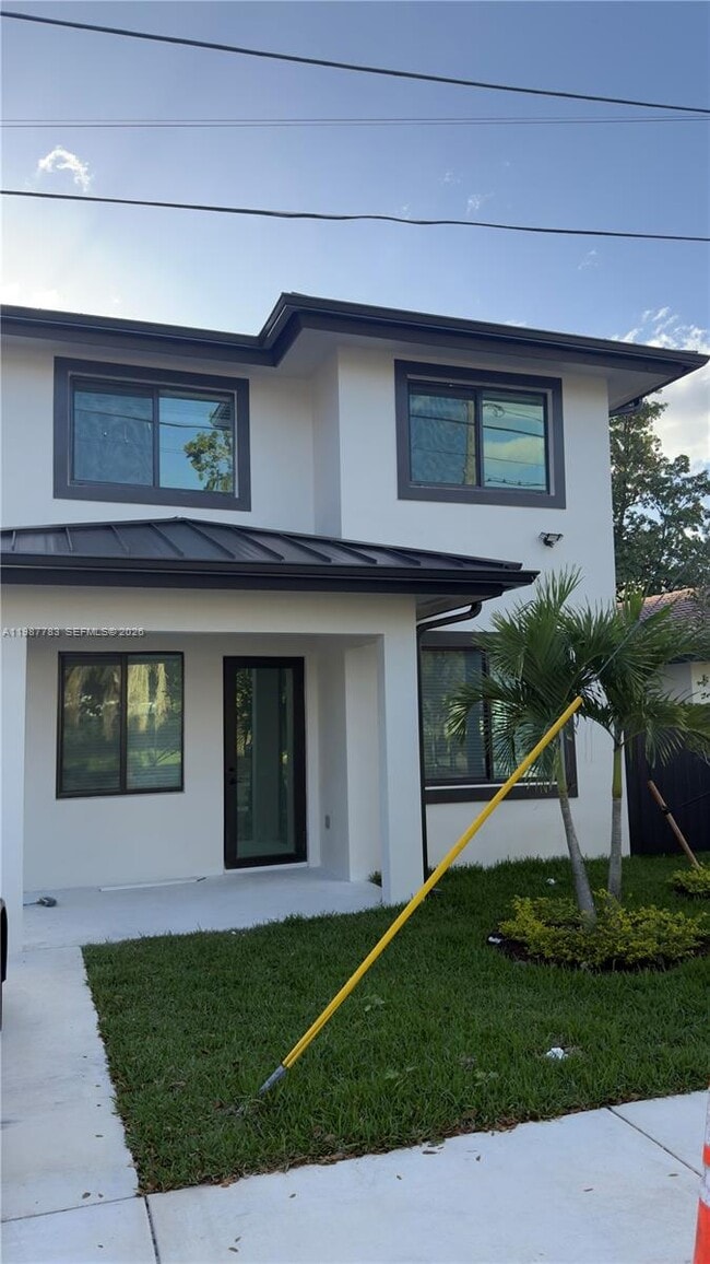 Building Photo - 102 SW 102nd Pl