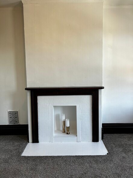 Building Photo - 109 Sedgwick St