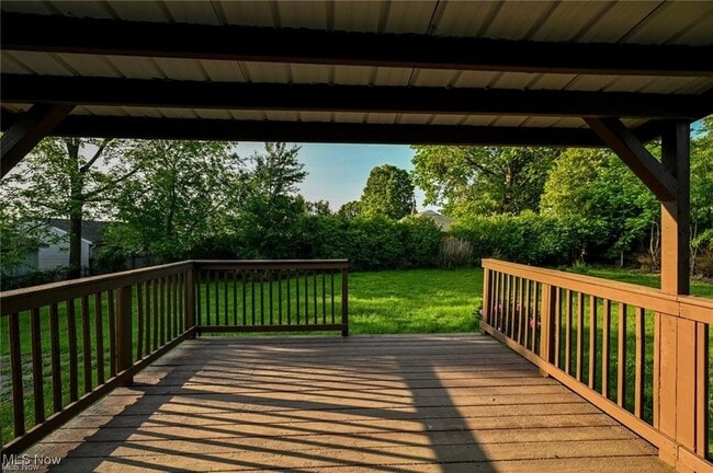 Building Photo - 357 E Paige Ave