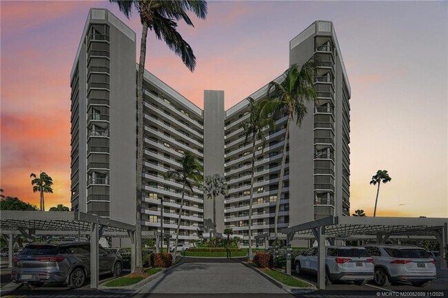 Building Photo - 8880 S Ocean Dr