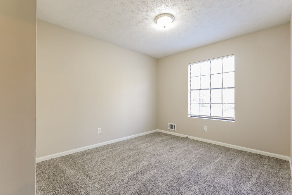 Building Photo - 8964 Raven Dr