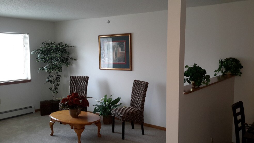 BAY MANOR APARTMENTS 845 Bader St Green Bay WI 54302 Apartment Finder