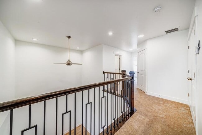 Building Photo - 3904 Hardman Way