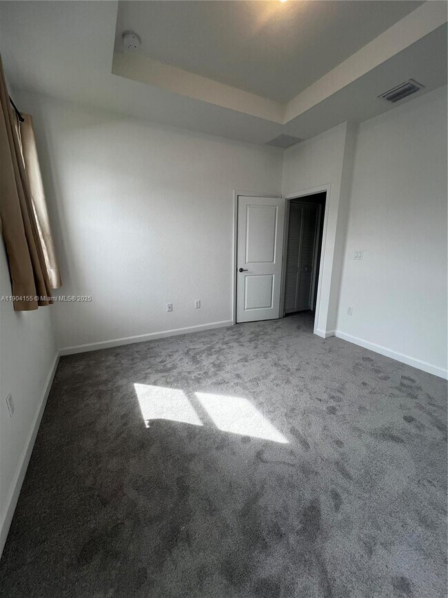 Building Photo - 23035 SW 129th Ave