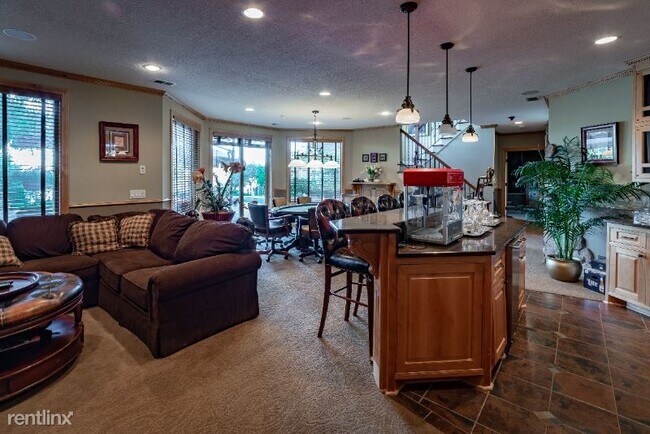 Building Photo - 4 br, 4.5 bath House - 2849 Aspen Lake Dr NE