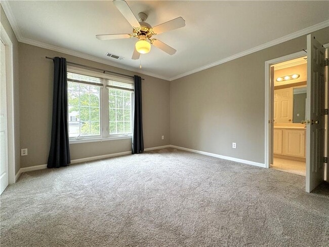 Building Photo - 2046 Beaumont Ln
