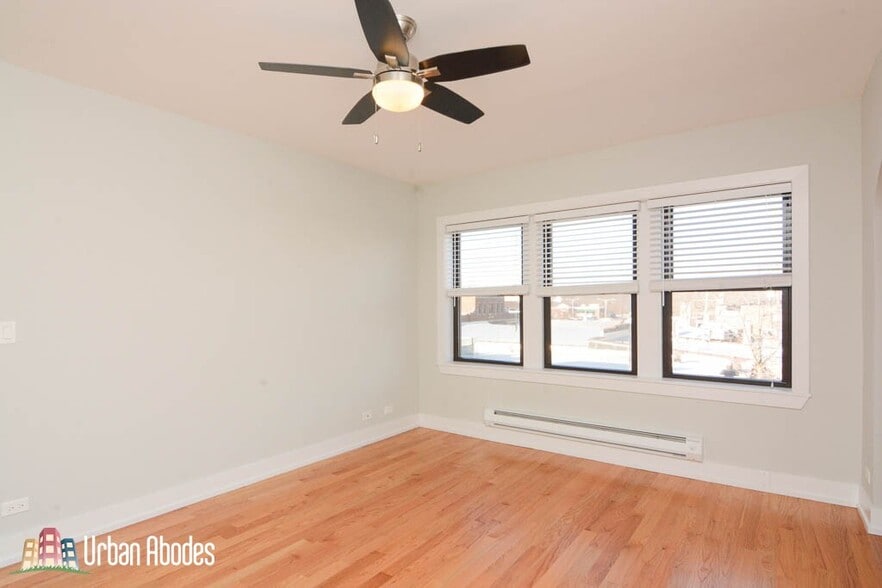 Building Photo - 811 Elm St