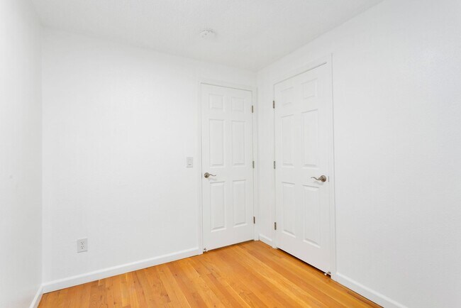 Building Photo - Charming Lakewood Rambler 3bd 1.5 bath