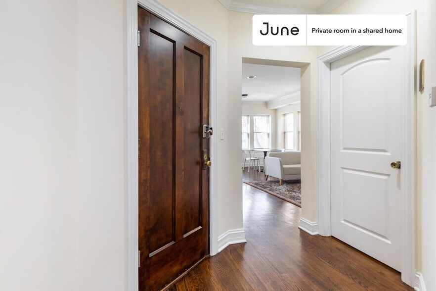 Building Photo - Room in Shared 4 bed/2 bath home