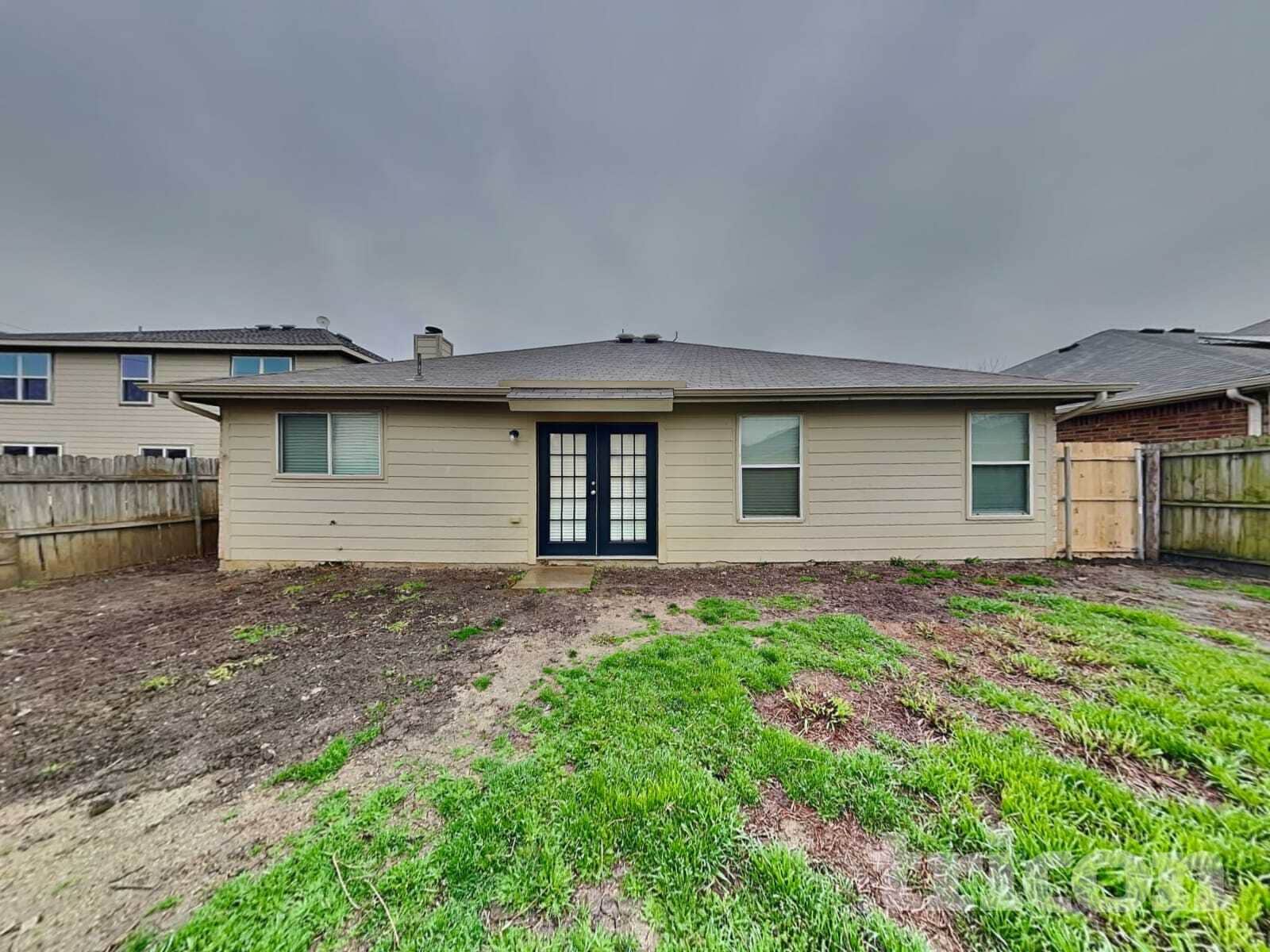 Building Photo - 172 Washington Way