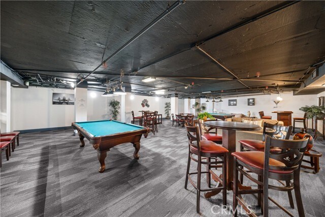 Building Photo - 10982 Roebling Ave