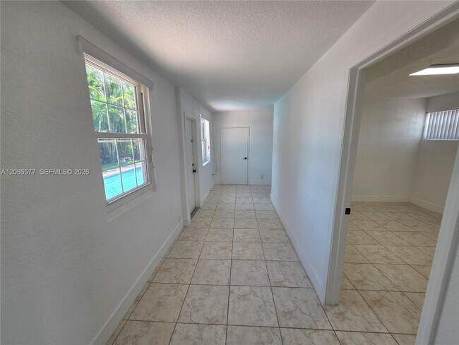 Building Photo - 10500 SW 30th St