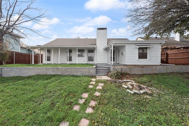 Building Photo - 1317 Lakeshore Dr