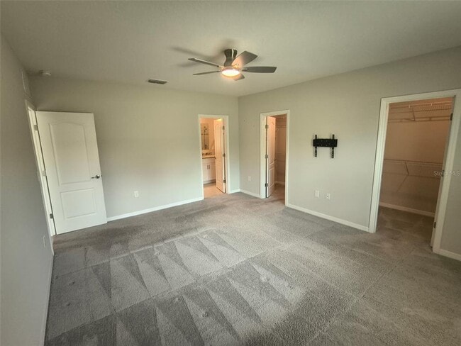 Building Photo - 45 Wellwood Ln