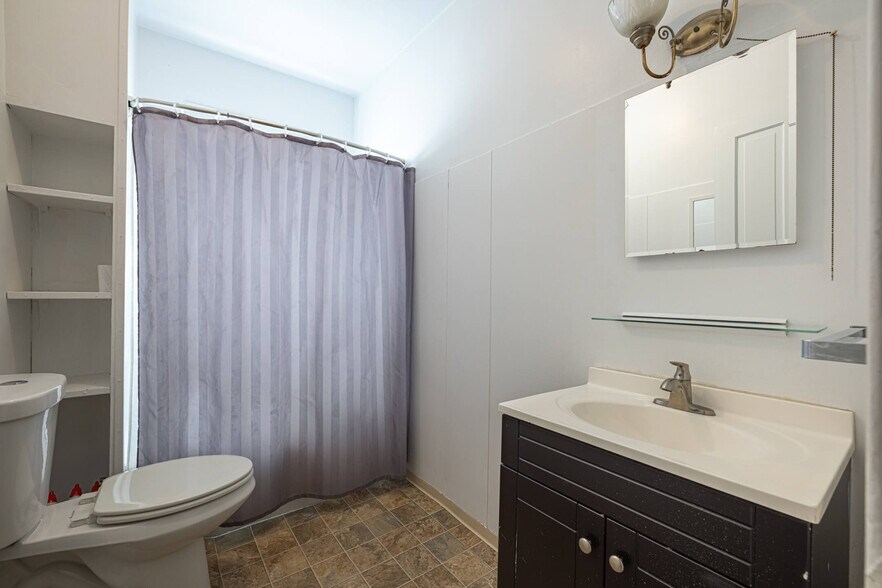 Building Photo - 554 Wyoming St