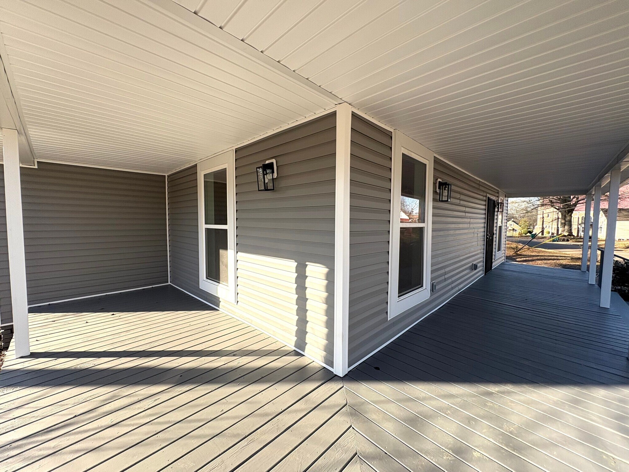 Building Photo - 422 Lexington Ave