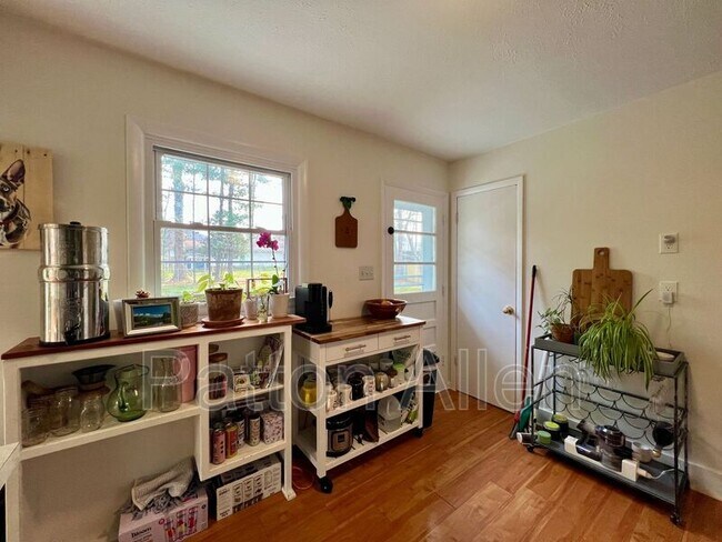 Building Photo - 30 Stevens Hill Rd