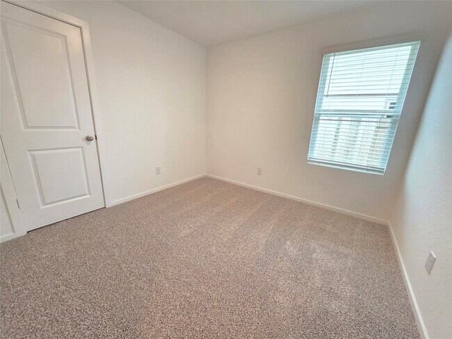 Building Photo - 40821 Hawthorne Glades St