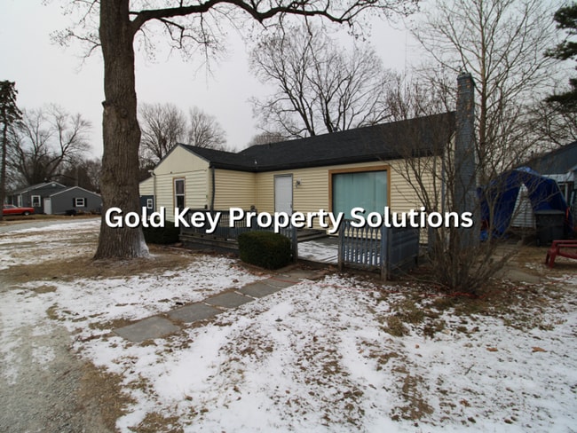 Building Photo - 1212-1212 1/2 LAYTON RD.