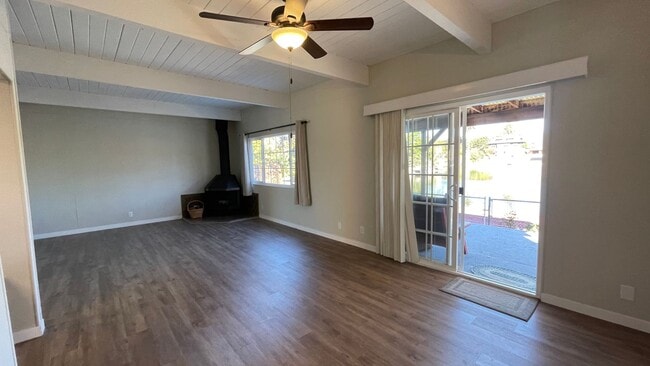 Building Photo - 1213 Otis Dr