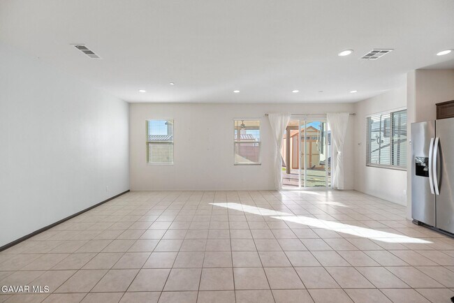 Building Photo - 3124 Via Bella Rosa Ave