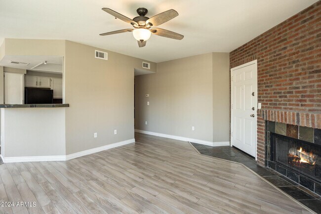 Building Photo - 9451 E Becker Ln