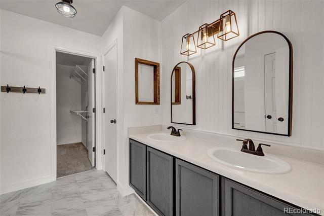 Building Photo - 12533 Pine Valley Cir