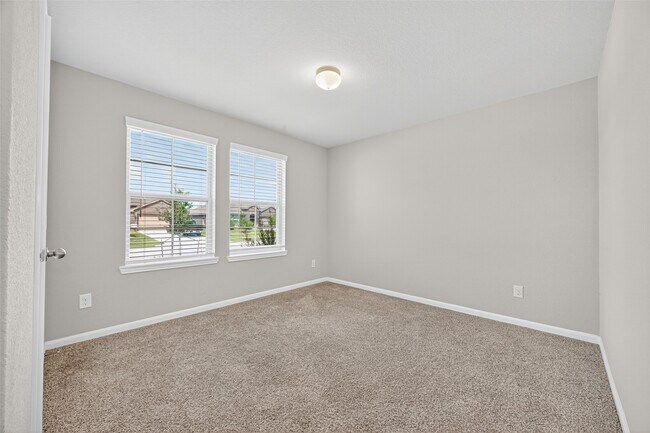 Building Photo - 29627 Juntti Park Ct