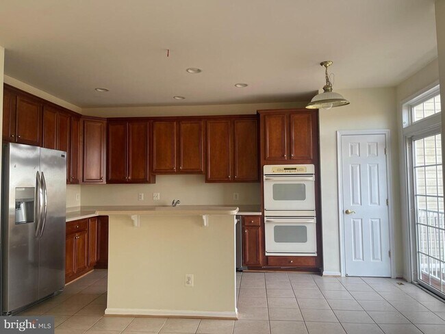 Building Photo - 41851 Cinnabar Square