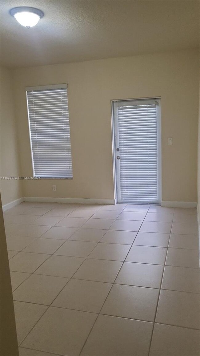 Building Photo - 9219 SW 170th Ave