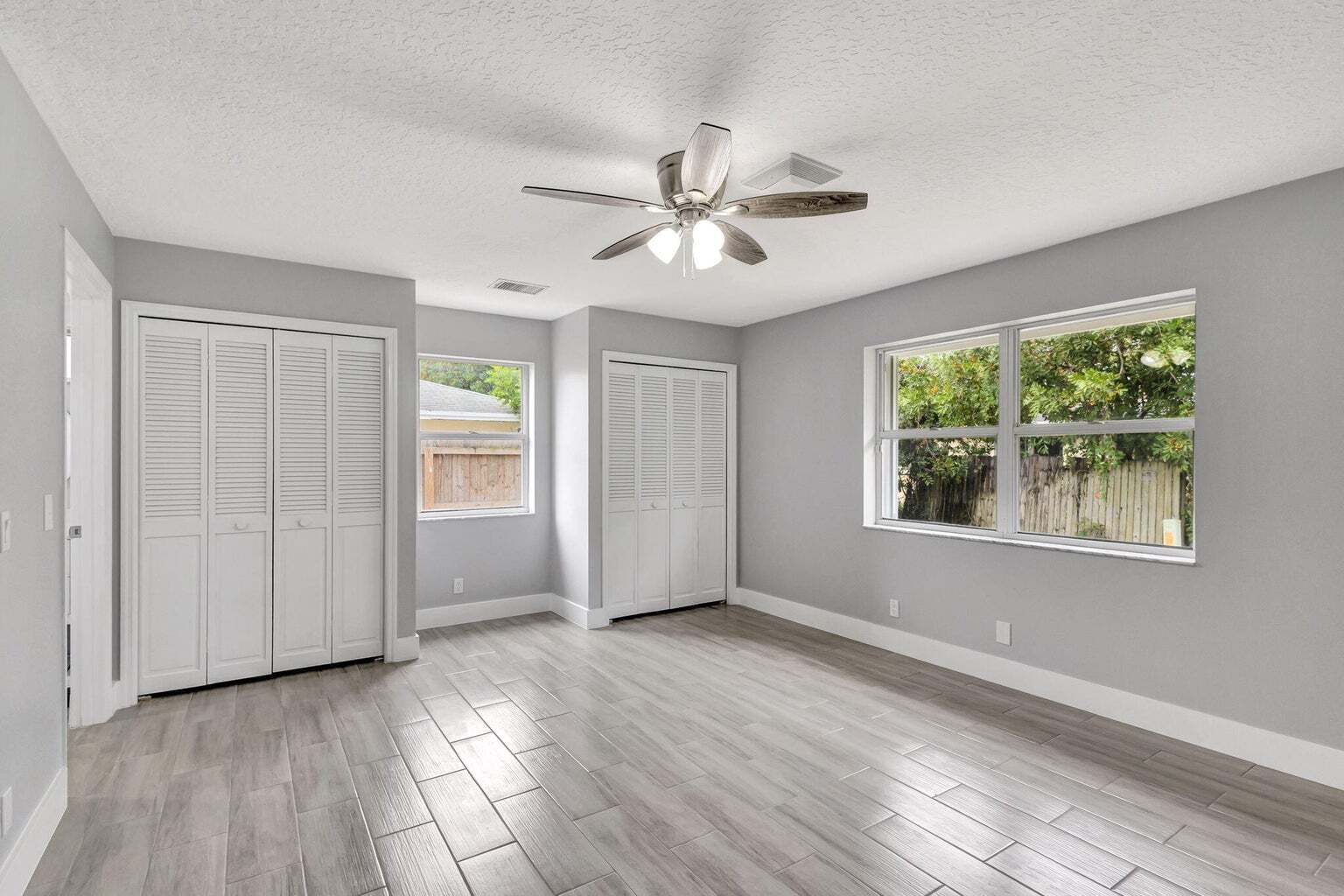 Building Photo - 843 Azalea Dr