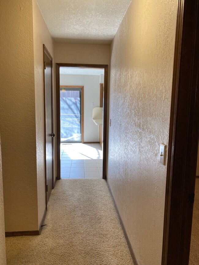 Building Photo - 2504 Tredington Way