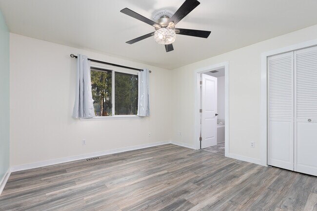 Building Photo - 8529 199th St Ct E