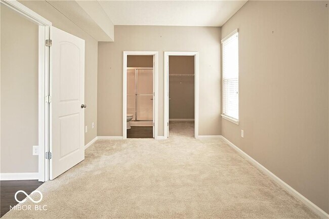 Building Photo - 8709 Rowling Way