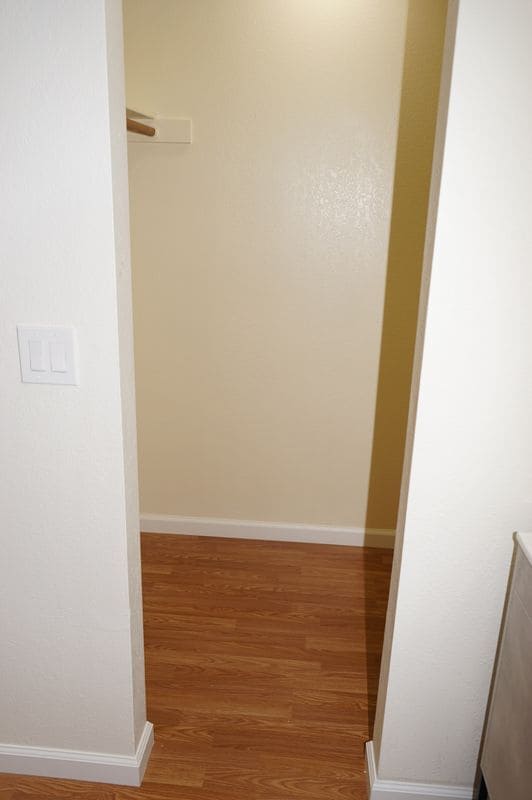 Building Photo - 547 Tawny Dr