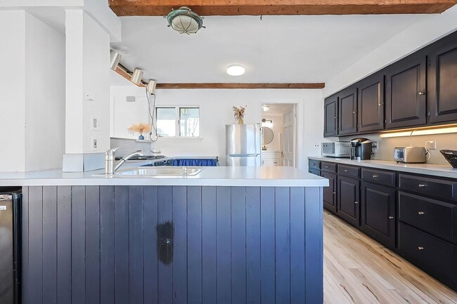 Building Photo - WINTER RENTAL: Painters Perch on Rocky Neck