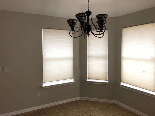 Building Photo - 4108 N Summercrest Loop