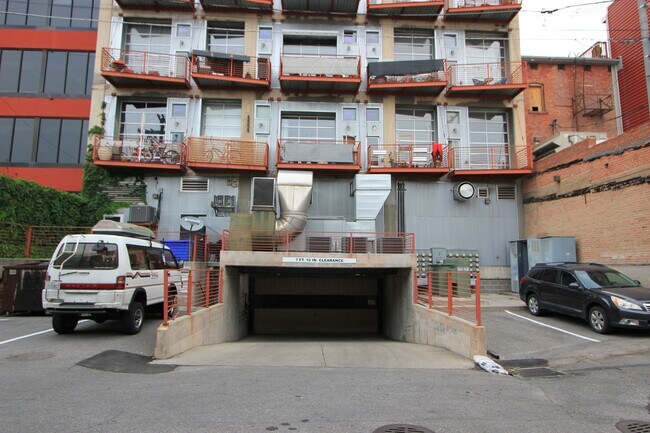 Building Photo - 163 W 200 S