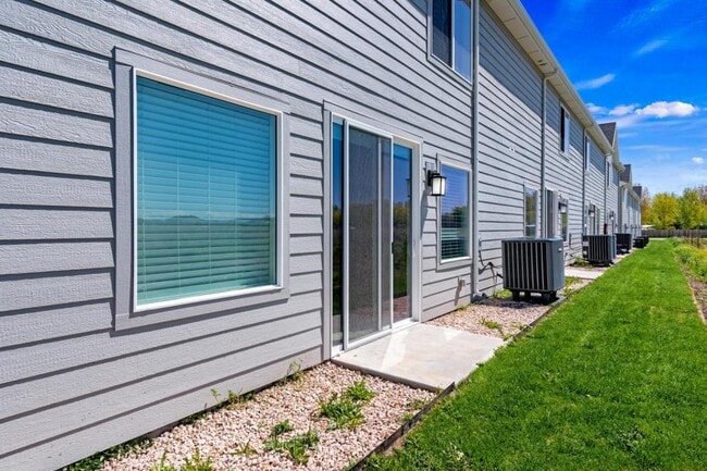 Building Photo - 344 Oregon Trl Dr