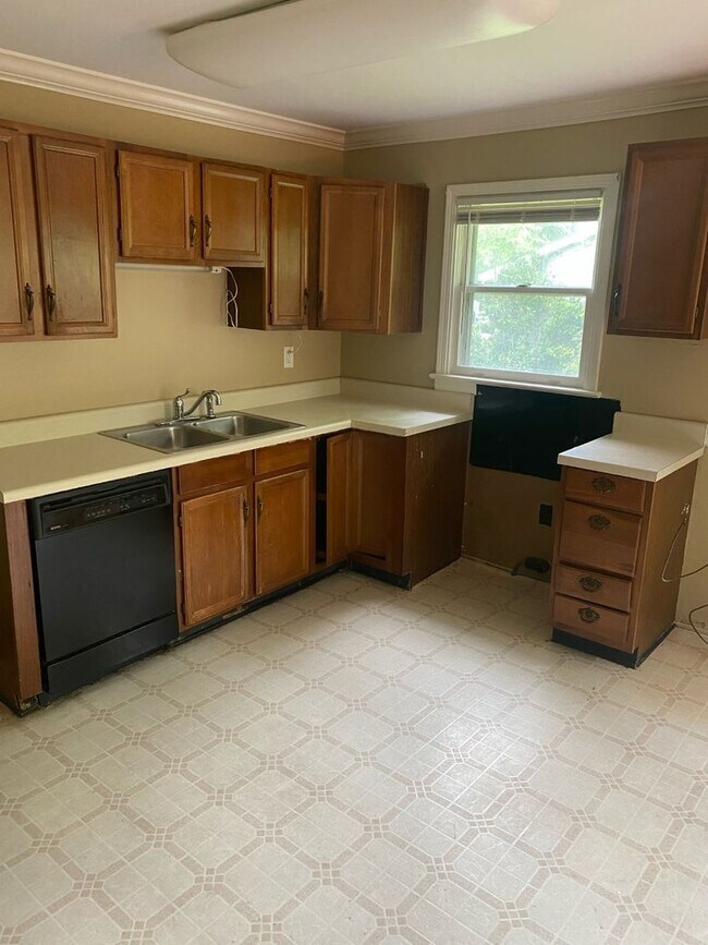 Building Photo - 102 Wheeler Dr