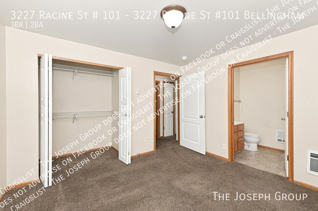 Building Photo - 3227 Racine St
