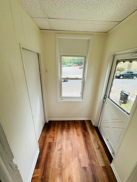 Entrance porch / storage unit access - 70 E Cleveland Ave