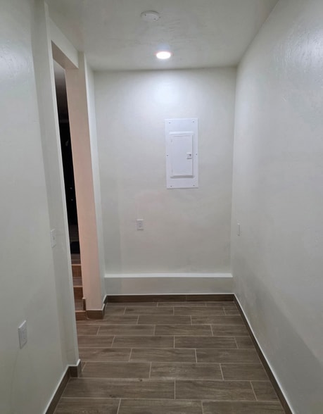 Building Photo - 3153 India St