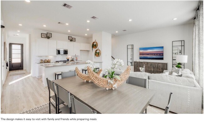 Building Photo - 2202 Via Isa Ln