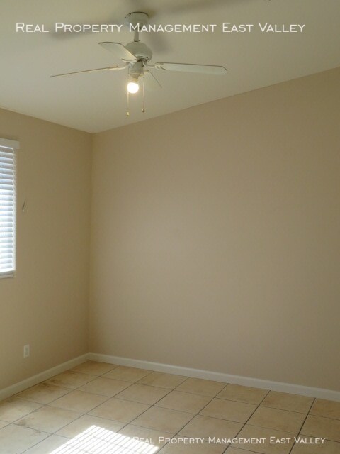 Building Photo - 1621 W Tonto St