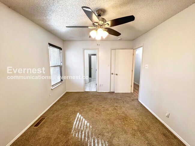 Building Photo - 1709 Gamble Rd