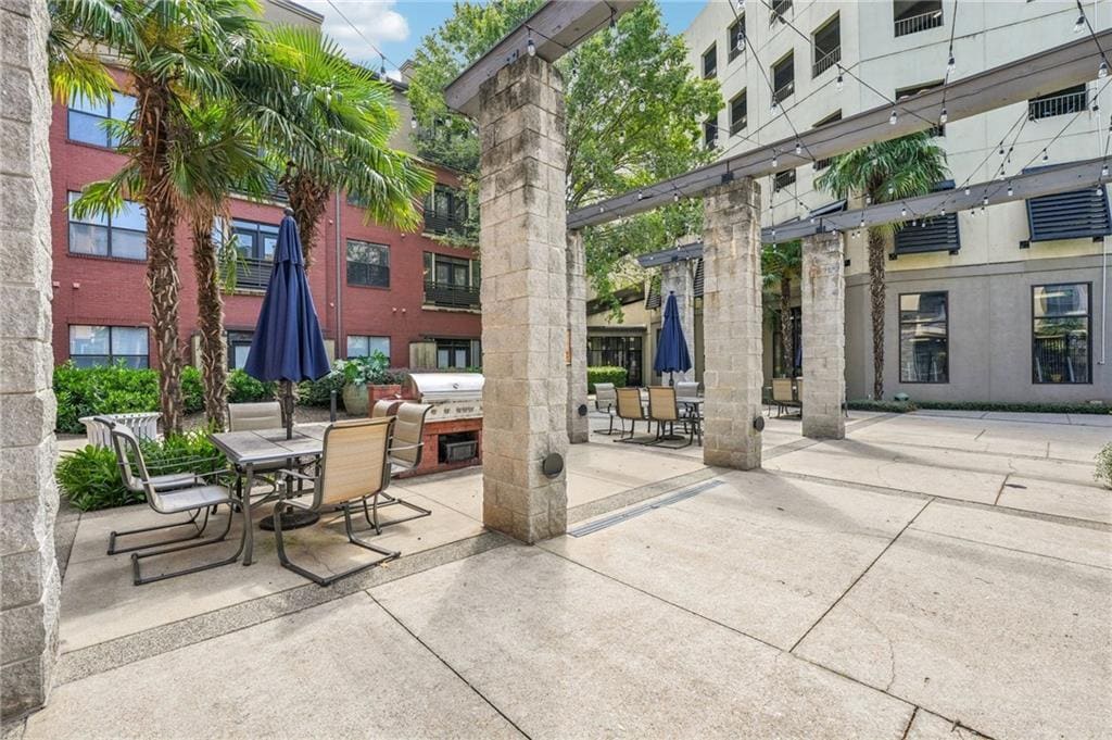 Building Photo - 400 17th St NW