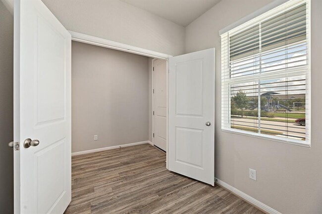 Building Photo - 207 Cherry Blossom Ln