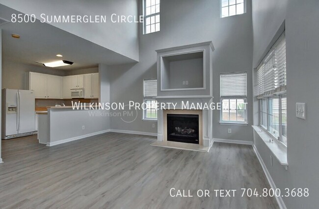Building Photo - 8500 Summer Glen Cir